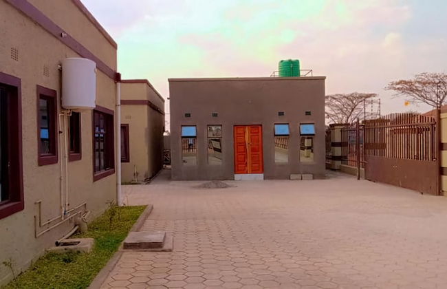 Fully Furnished Apartment With 3 Bedrooms in Chililabombwe - Foto 19