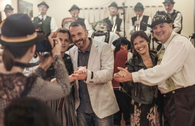 German Dinner & Traditional Folk Show - Photo 7