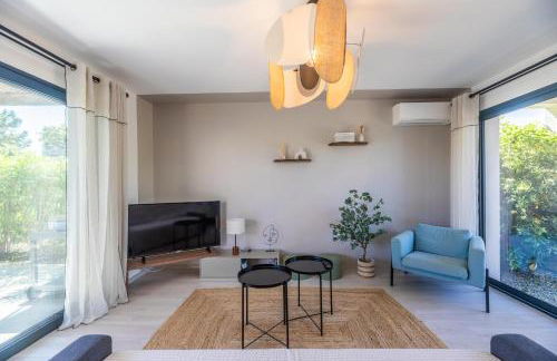 VILLA BAIA 4-5 pers - 2mn plages - Kids Friendly - Clim - Piscine - Foto 7