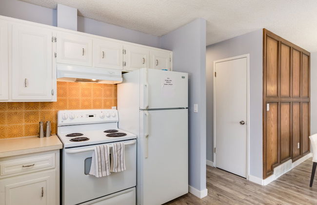 Superb 3BR mins to DT SAIT - Foto 16