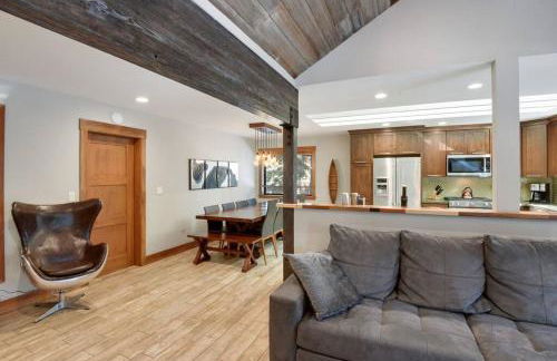 Luna Cabin - 5BR Hot Tub A/C Game Room EV Charger - Foto 50