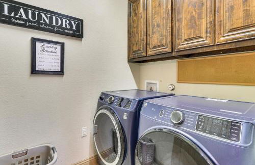 Pool and Hot Tub! Dog-Friendly AwaySis in SE Austin - Foto 22