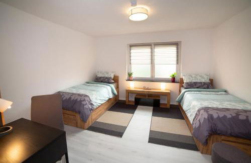 Gemütliche Ferienwohnung Whole Apartment Merlion 65sqm, EG, WLAN WiFi, 3 Zi Rooms, Taubertal KGH Deutschland - Foto 6