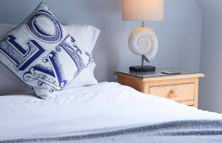 Glasswing Stays Scoresby Cottage - Photo 45