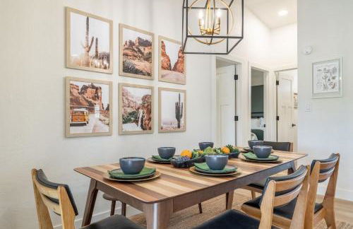 Bus Stop Saloon - Cave Creek with Spa - Photo 72