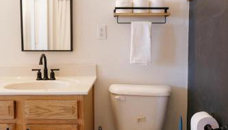 "The Dawning House" - Peaceful Modern Stay w/ Yard - Foto 5