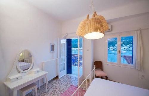 Poros Home - Photo 8