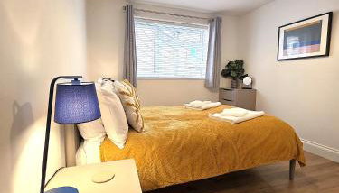 Stunning One Bed Flat at Dawe Luxury Suites - An Entire Apartment near Ely Cathedral & Train Station - The Perfect Base to Explore Ely, Cambridge, Norfolk & London - 2 Guests Max - Foto 4