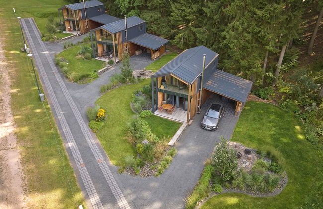 Luxe Timber Lodge & Pet Retreat - Photo 55