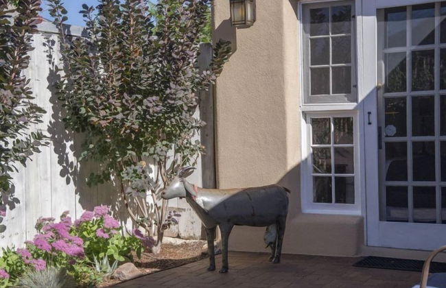 Artist Adobe - Blocks From The Plaza and Rail Yard, Southwestern Charm, Modern Touches - Foto 26