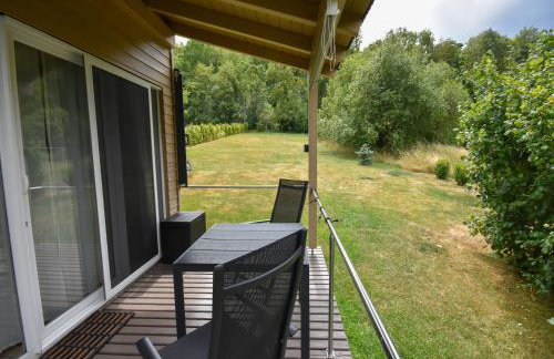 Holiday Home in Forest with Terrace & BBQ - Foto 94
