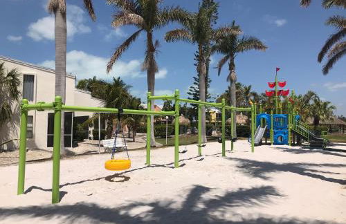 LICENSED MGR - MODERN OCEANFRONT CONDO! BEAUTIFUL OCEAN VIEWS! BEACH RESORT! 2 KING BEDs! - Foto 41