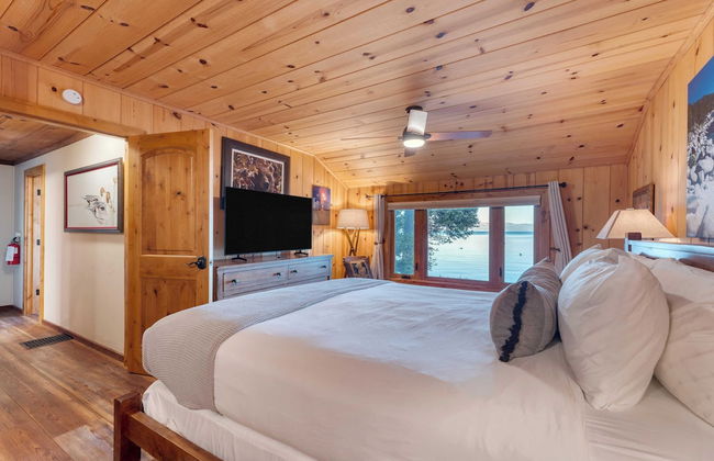 Lakefront Haven by Avantstay Minutes to Ski Resorts Private Dock - Photo 21