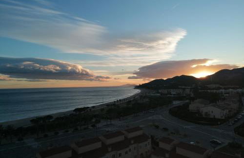 Apartamento con terraza, vistas playa y montaña - Foto 63