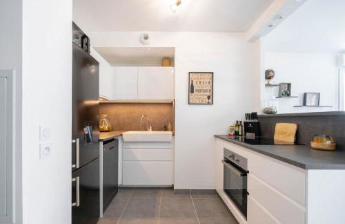 T2 Entre plage et centre ville-Terrasse/Parking - Foto 4