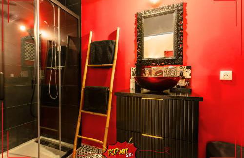 LOFT "POP ART 50's" Idéal PRO - Écran cinéma rétroprojecteur - WIFI Fibre - Borne arcade de jeu - Centre Ville - Foto 23