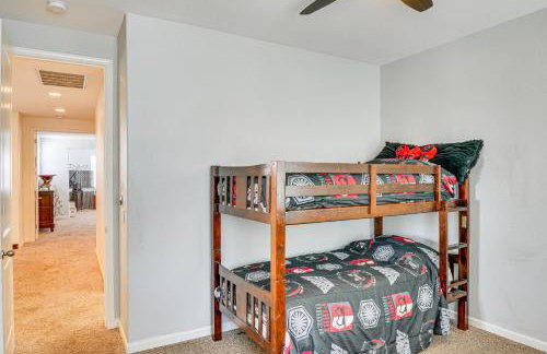 Rio Bravo Country Club Home in Bakersfield with Pool - Photo 24