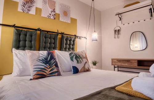 Leeds 4-bed house - hot tub, parking & games - Foto 8