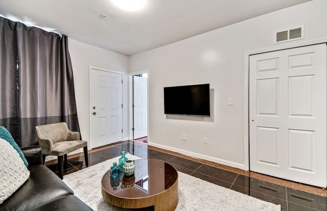 Amazing 2BD Steps From the Convention Center - Photo 7