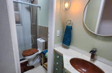 Charmoso apartamento perto da praia - Foto 13