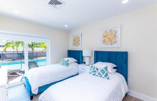 4 BD 3BA Heated Pool Close to Beach - Foto 15