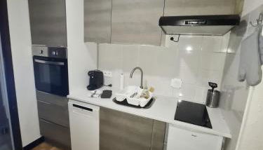 Au dessus des nuages Sublime Vue - Photo 4, stove, dishwasher, toaster