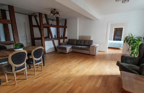 La Cure grand appartement familial 3 chambres avec terrasse et parking à 10 minutes de Colmar - Foto 19