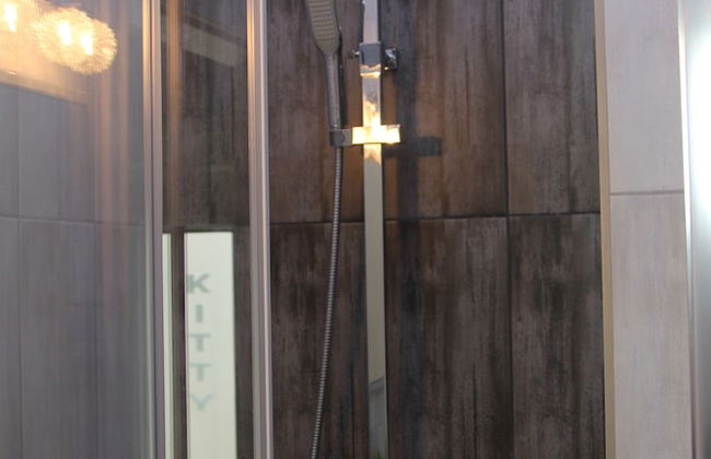 Kitty Downtown Apartman - Foto 17