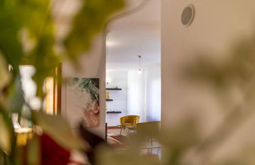 Luxury villa with private heated pool, garden and views of the sea and mountains. - Photo 50