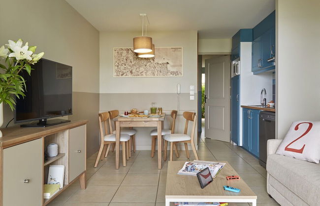 Seafront Apartment Near a Beach - Foto 8