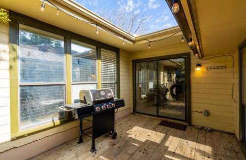 The Corniest Property in Texas ♥ 4 BR ♥ 1/4 Acre ♥ - Foto 52