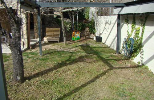 Chalet con piscina y BBQ para 10 personas - Photo 9