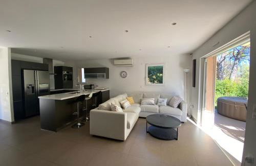 VILLA Saint Raphael Valescure Piscine Clim Wifi Golf - Foto 18