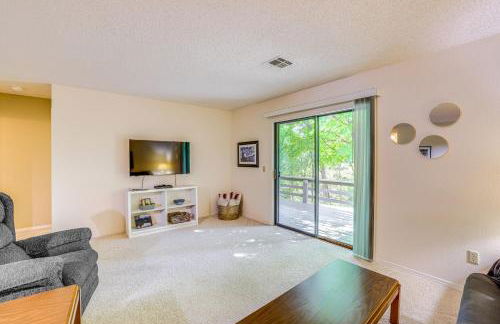 Bella Vista Townhome with Deck Near Back 40 Trail! - Foto 6
