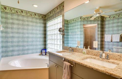North Fort Myers Getaway with Resort Amenities! - Foto 17