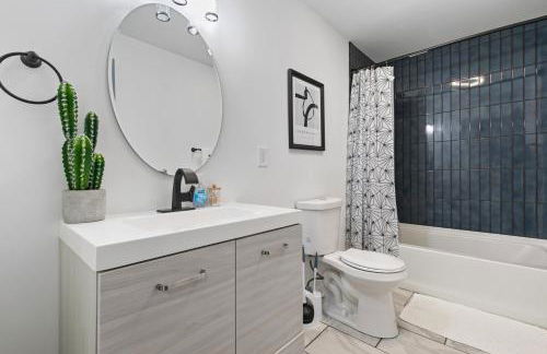 Family-Friendly 2BR Getaway - Foto 10