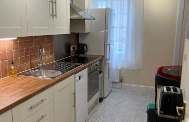 Glastonbury High Street Sanctuary- 2 BD, Sleeps 4 - Photo 18