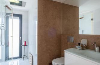 Modern Villa with Sea & River View Pool and Gym. - Foto 60