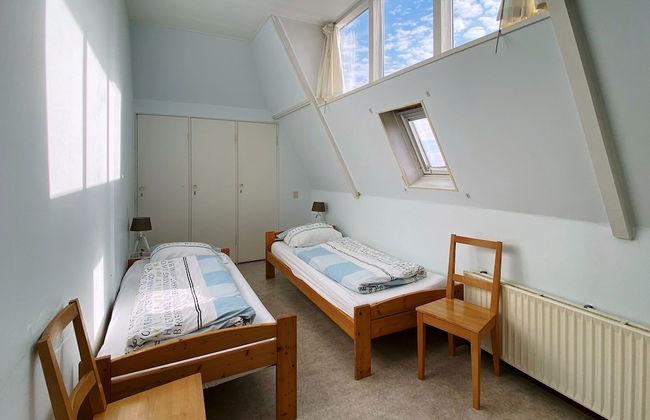 Apartment in Bergen aan Zee Near Beach - Photo 11