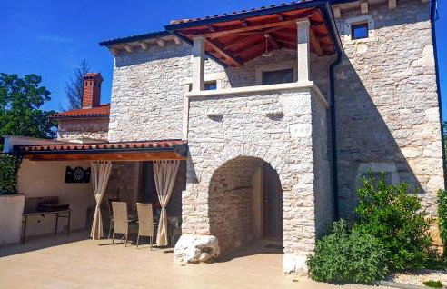 Cozy Home In Rojnici With Wifi - Photo 8