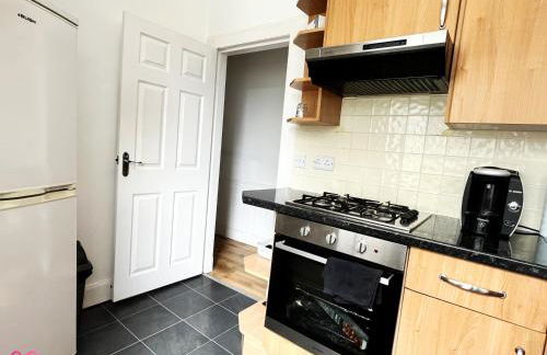 Luxury 2 Bedroom Entire Flat - Self Check in & Check out - Photo 41