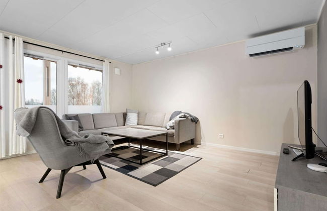 Lovly 3 Bedroom Apartment With the View of Aurora - Foto 11