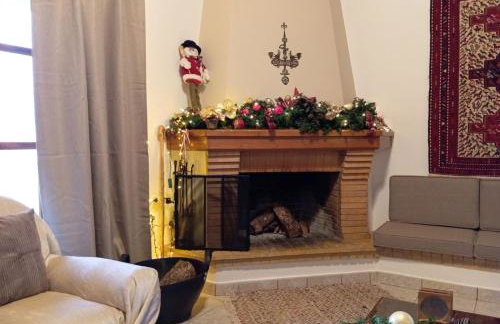 Golden Hearth Mountain Chalet - Photo 10