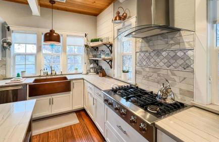 Picket Fences - Great Downtown Location - Foto 20