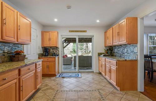 Cozy 4BR Retreat - Private backyard, Gazebo & Grill - Foto 3