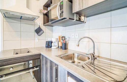 Séjour paisible avec terrasse & proche mer - Foto 11