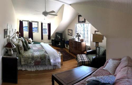 Impressive Cabin with a Pool and Hot Tub Ideal for Weekend Getaways in the Catskills - Foto 7