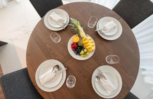 Newly Built 3 BDRM Luxury Apt Close to the Beach - Photo 17