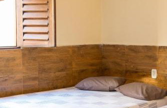 casasveraneio , Barra de são Miguel casa com 4 quartos sendo 2 suítes,todos com ar condicionado, 300 m da praia, 5 minutos praia das conchas e 10 do gunga! Área de lazer com piscina de 10 m churrasqueira e freezer!a melhor! - Foto 7