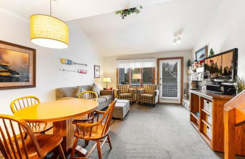 Evergreen Hill Condominiums - Foto 50